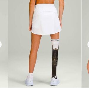 Lululemon Hotty Hot High Rise Skirt - Size 6 - White